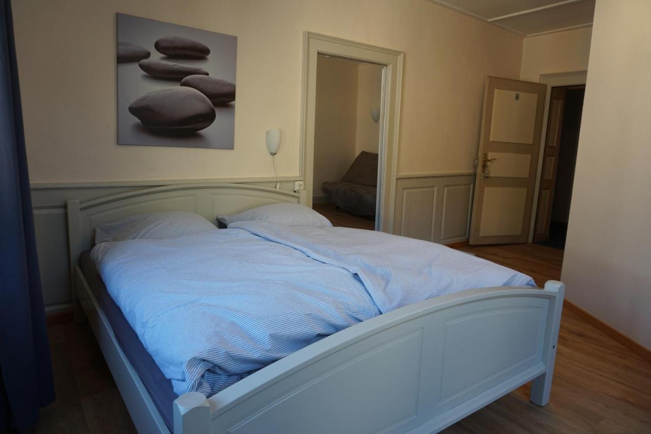 Hotel Demi-Lune Saint-Ursanne Bagian luar foto