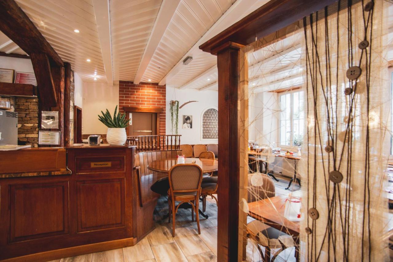 Hotel Demi-Lune Saint-Ursanne Bagian luar foto