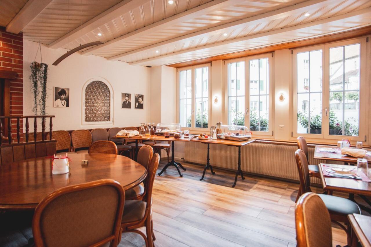 Hotel Demi-Lune Saint-Ursanne Bagian luar foto